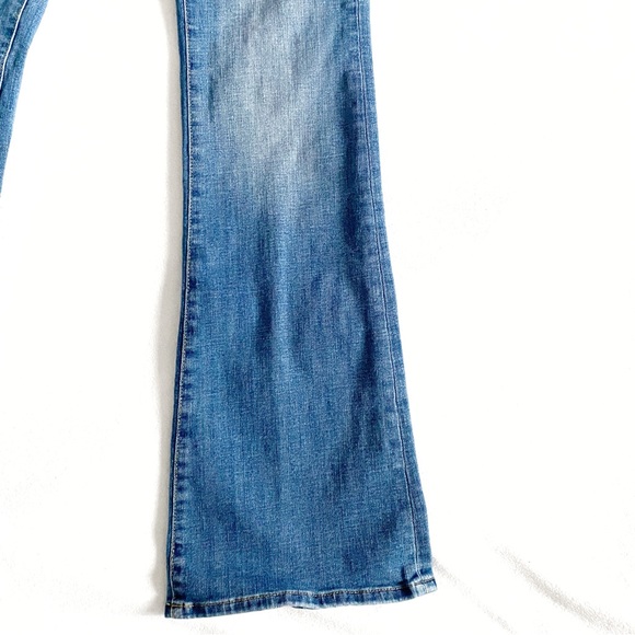 Guess Low Rise Flare Jeans - Picture 5 of 7